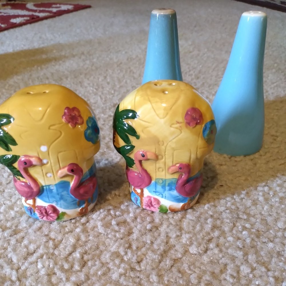 Tropical Flamingo Delite Salt and Pepper Shaker
